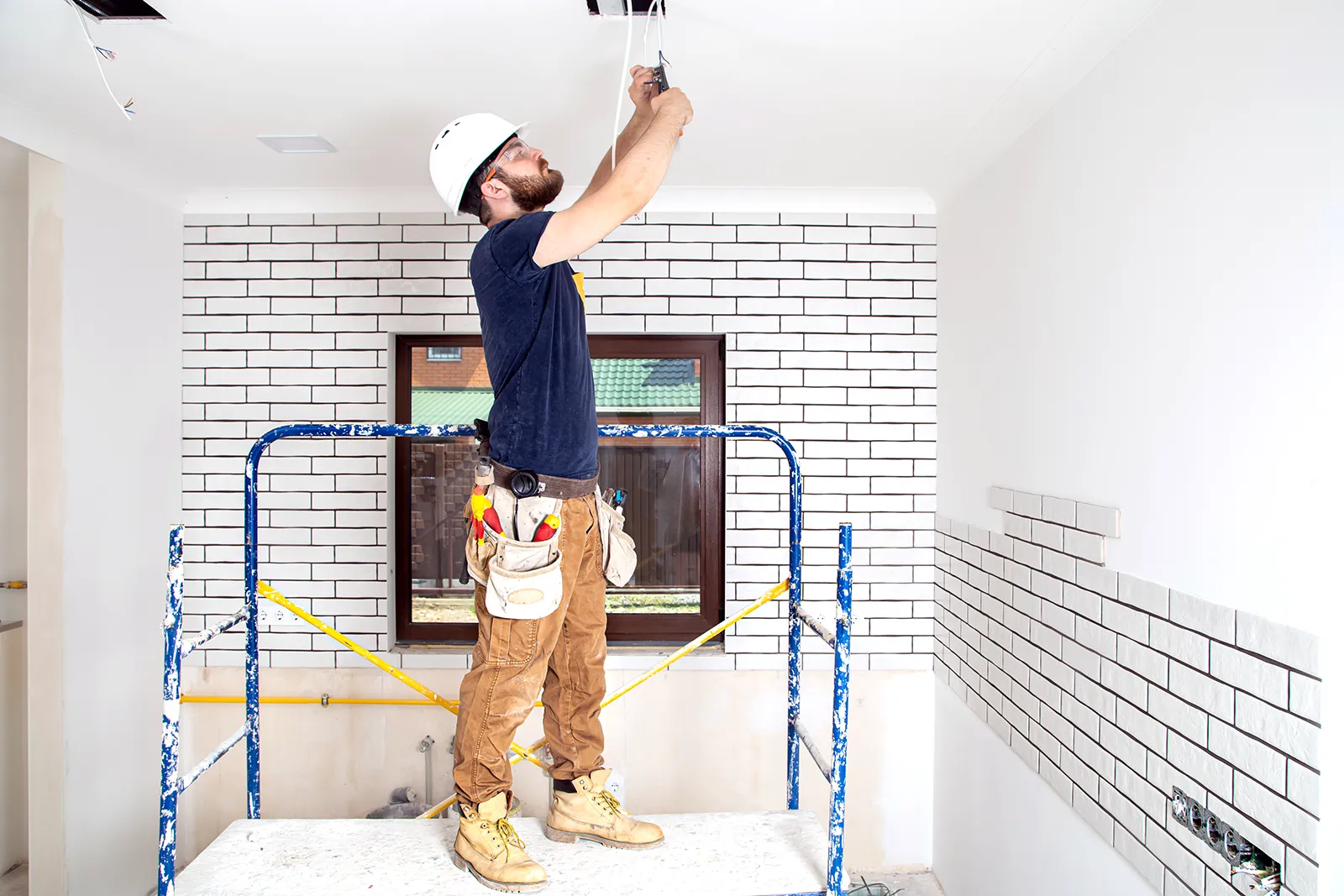 dismantle renovation work