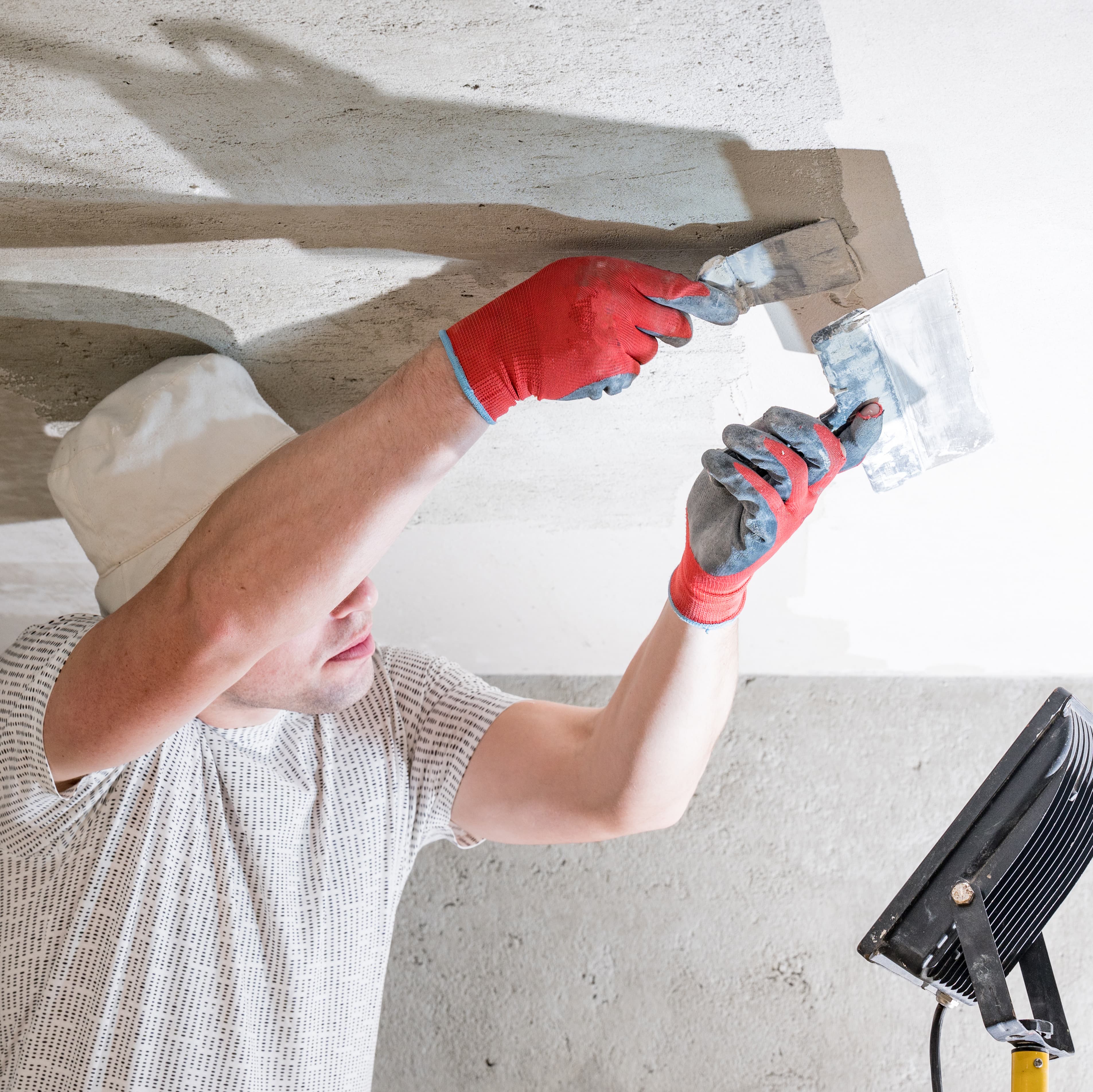 Ceiling Leak Patching & Plastering